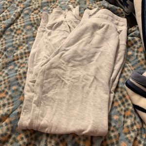 Lululemon joggers size 4